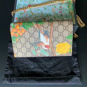 Gucci Tian Crossbody wallet bag